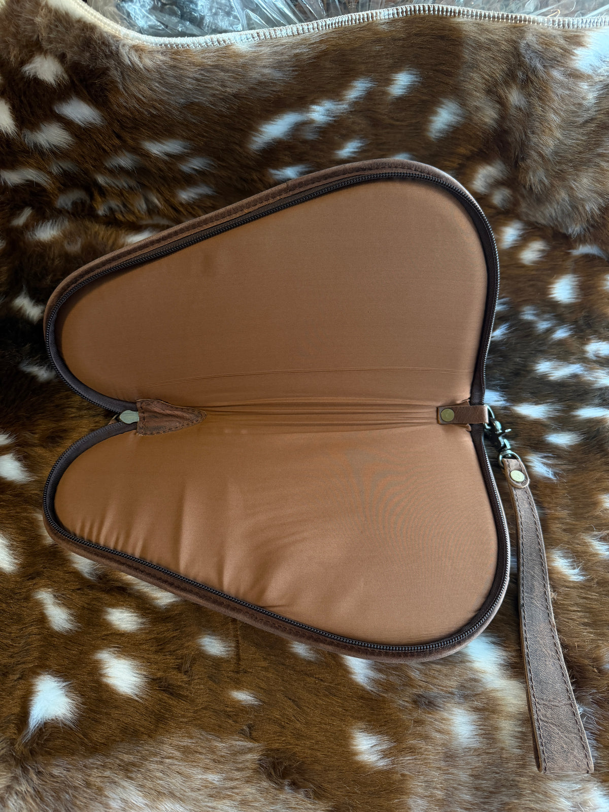 The Outskirts Pistol Case (Large)