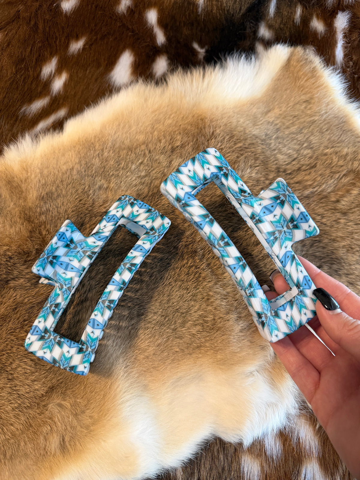 The Taos Claw Clip