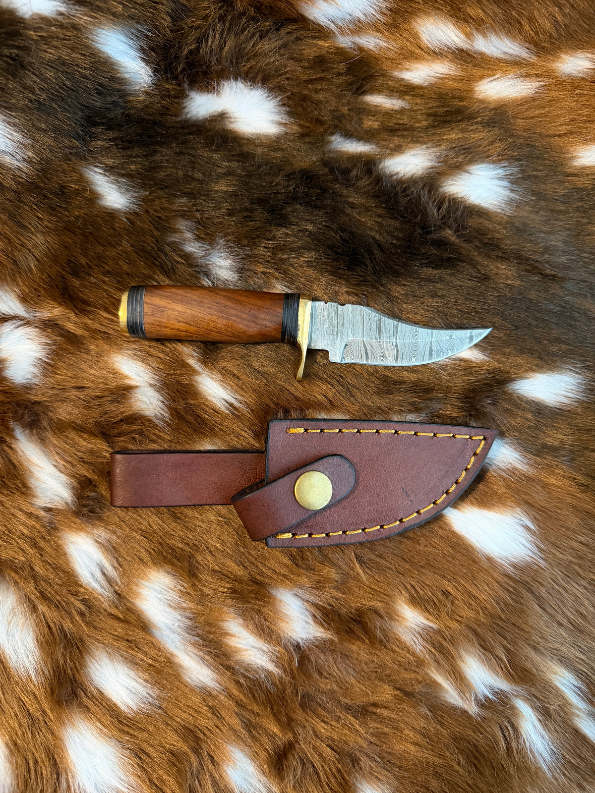 The Pecan Valley Knife & Leather Sheath