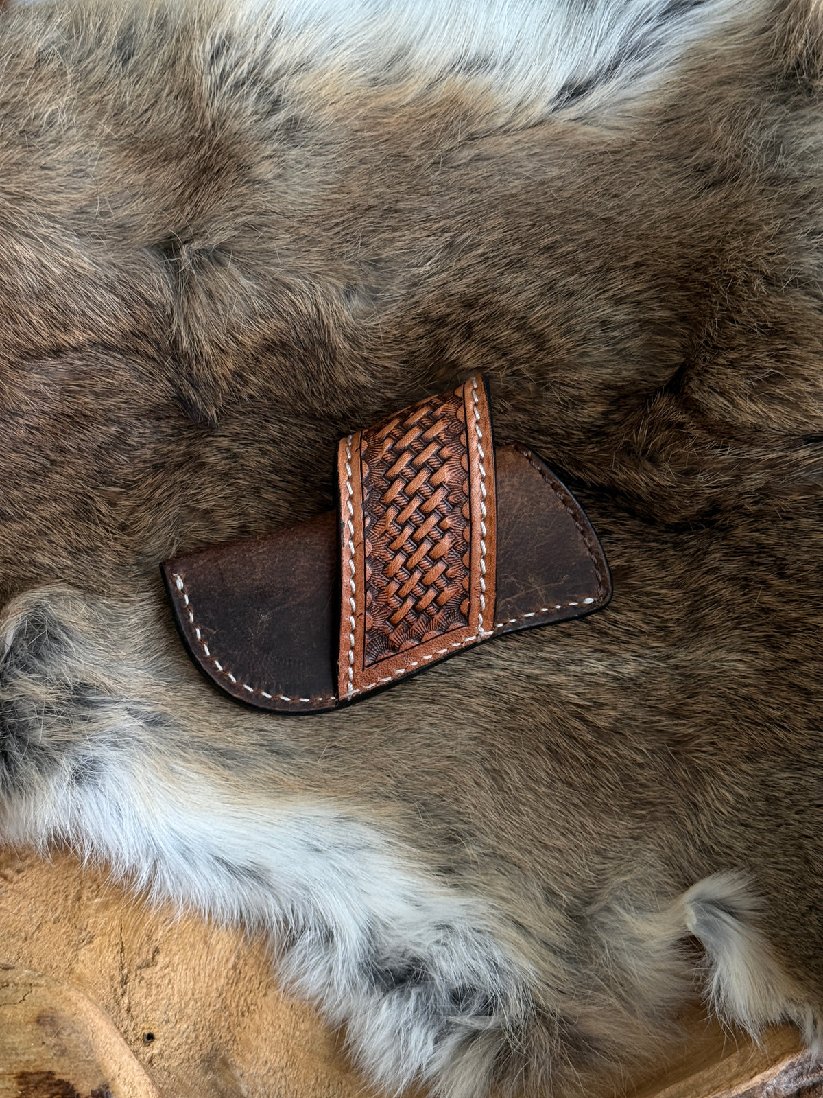 The Cross Timbers Knife Sheath